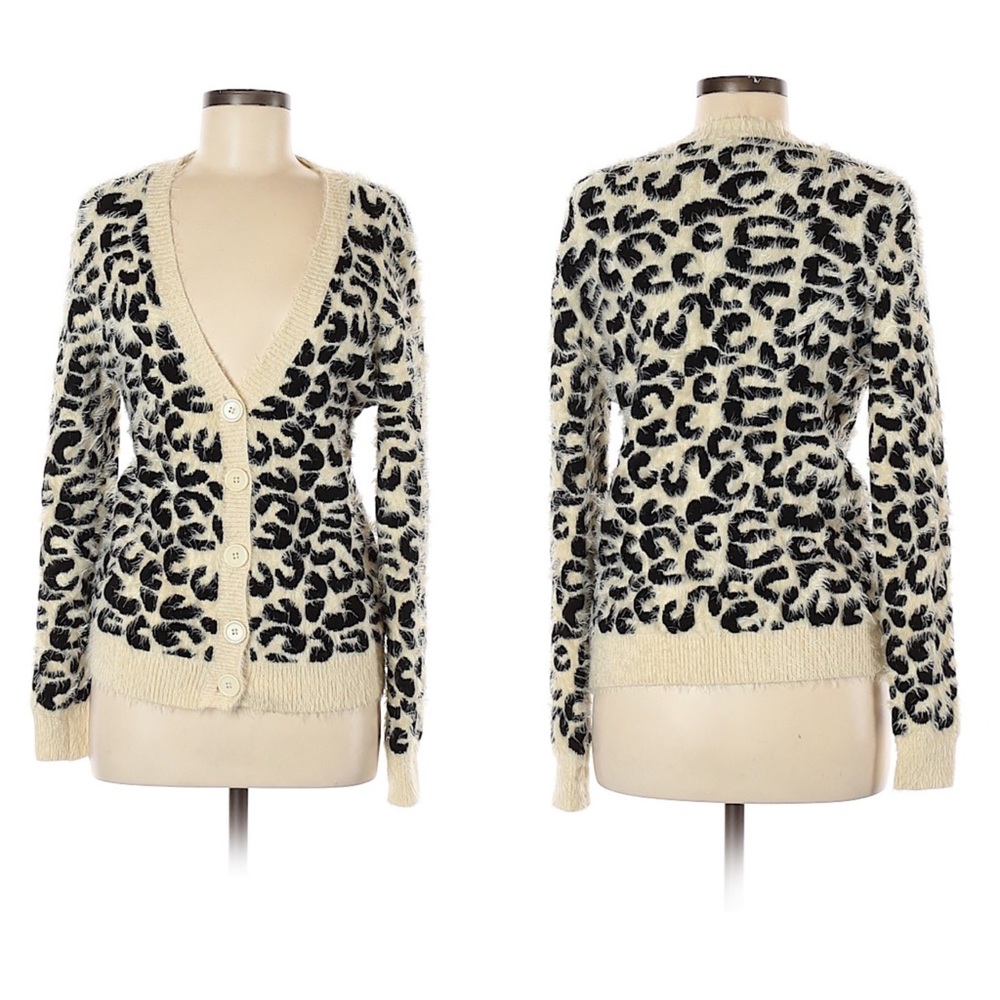 Super Soft Animal Pattern Cardigan Sweater Size M